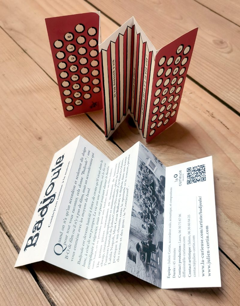 Dépliant papier accordéon